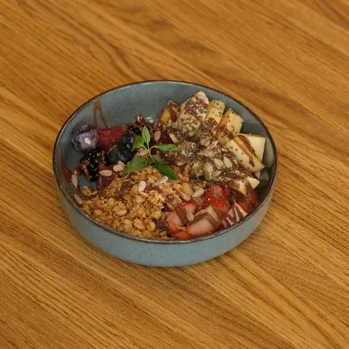 MEYVELİ GRANOLA BOWL